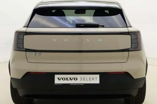 Volvo EX30 (2026) thumbnail 6
