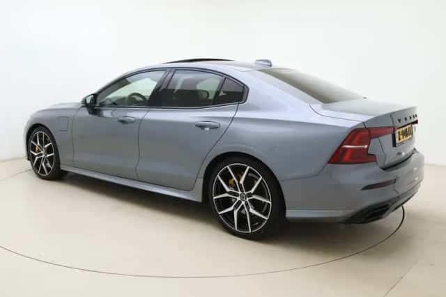 Volvo S60 (2021) thumbnail 3