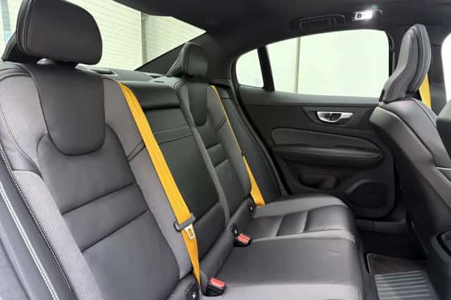 Volvo S60 (2021) thumbnail 6
