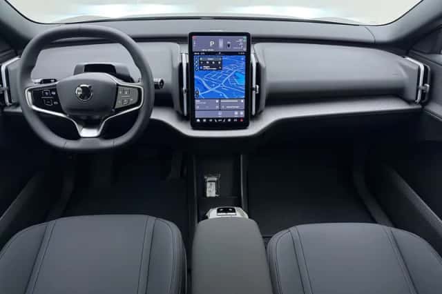 Volvo EX30 (2026) thumbnail 2