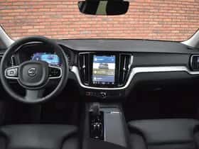 Volvo V60 (2023) thumbnail 6
