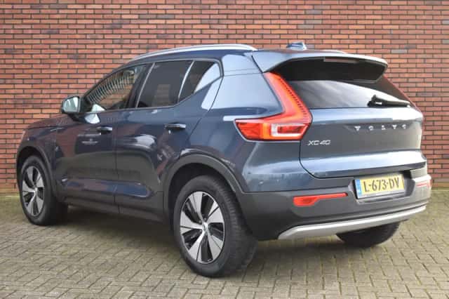 Volvo XC40 (2021) thumbnail 4
