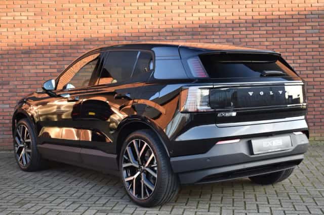Volvo EX30 (2026) thumbnail 2