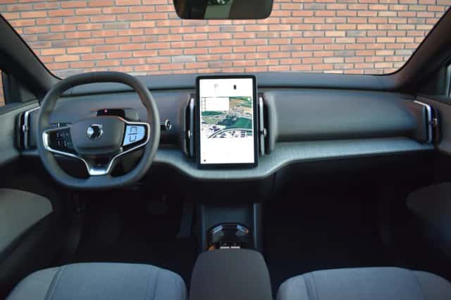 Volvo EX30 (2026) thumbnail 5
