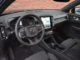 Volvo EX40 thumbnail 4