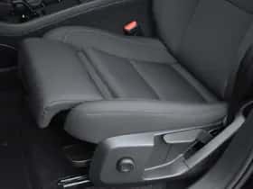 Volvo EX40 thumbnail 6