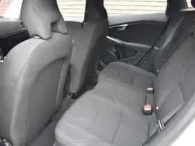 Volvo V40 thumbnail 8