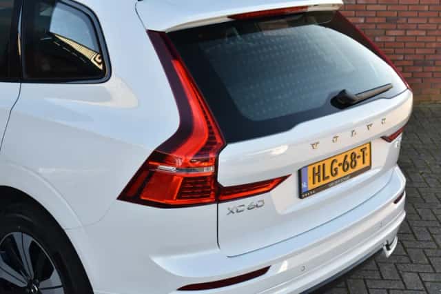 Volvo XC60 (2025) thumbnail 4
