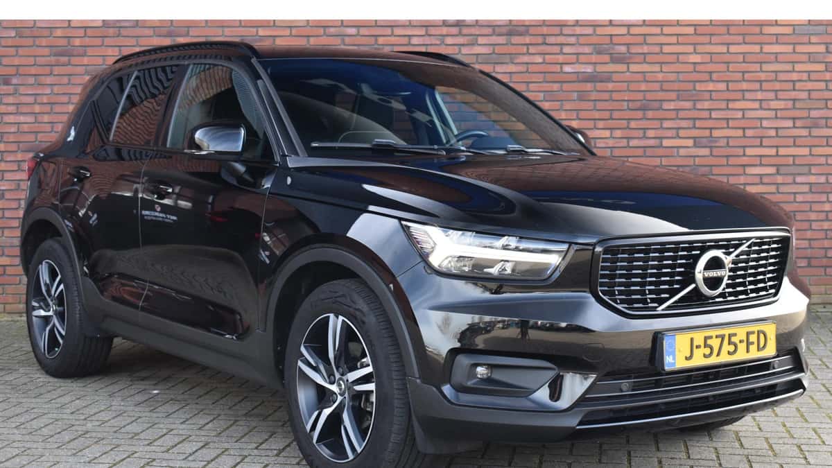 Volvo XC40 (2020) — foto 1