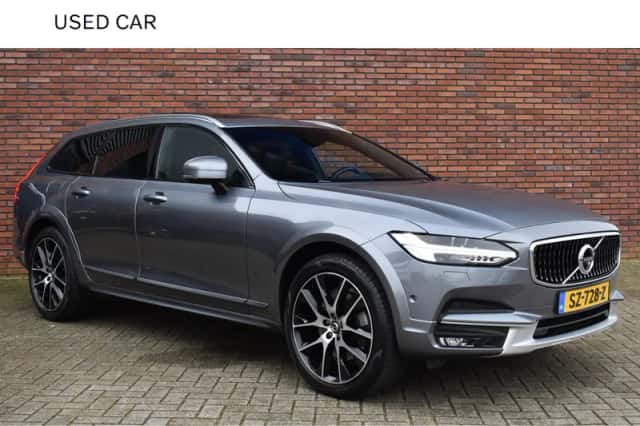 Volvo V90 (2016) thumbnail 1