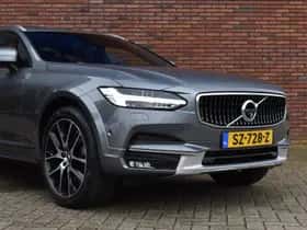 Volvo V90 (2016) thumbnail 2