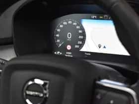 Volvo XC40 thumbnail 8