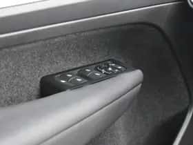 Volvo XC40 thumbnail 9