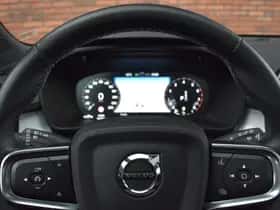 Volvo XC40 thumbnail 10