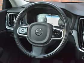Volvo V60 (2022) thumbnail 18