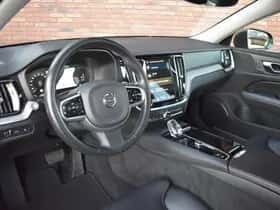 Volvo V60 (2022) thumbnail 6