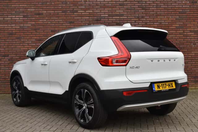 Volvo XC40 (2020) thumbnail 2