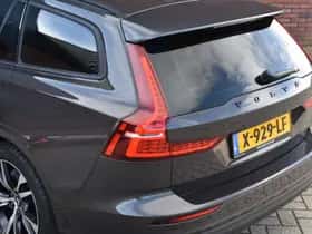 Volvo V60 (2023) thumbnail 5
