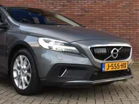 Volvo V40 (2017) thumbnail 2