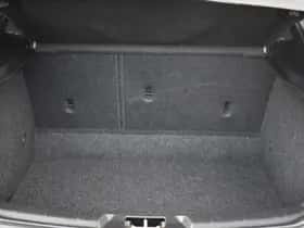 Volvo V40 (2017) thumbnail 34