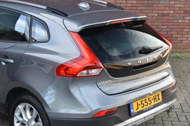 Volvo V40 (2017) thumbnail 5