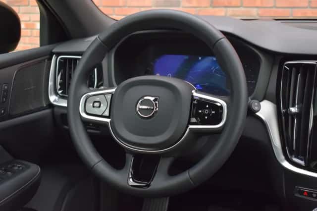 Volvo V60 (2026) thumbnail 3