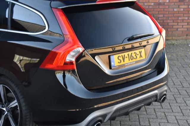 Volvo V60 (2018) thumbnail 5