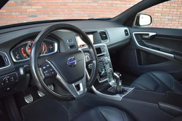 Volvo V60 (2018) thumbnail 6