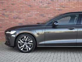 Volvo V60 (2022) thumbnail 12