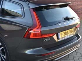 Volvo V60 (2022) thumbnail 5