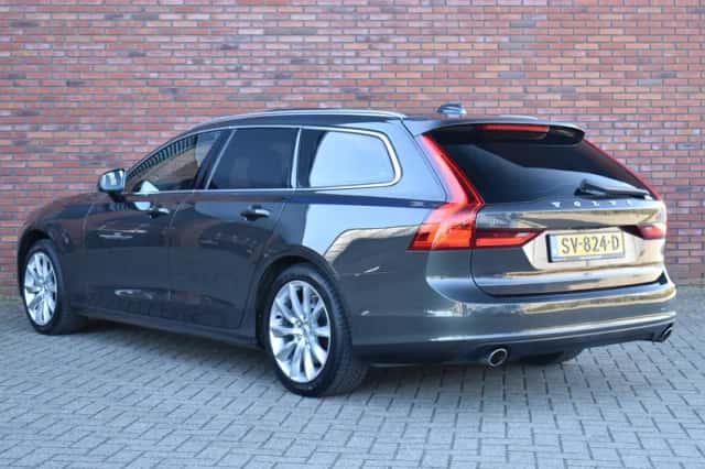 Volvo V90 (2018) thumbnail 4