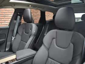 Volvo XC60 (2025) thumbnail 5