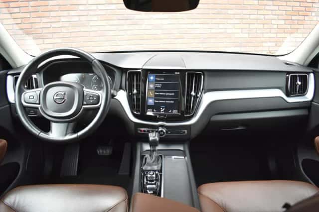 Volvo XC60 (2018) thumbnail 6
