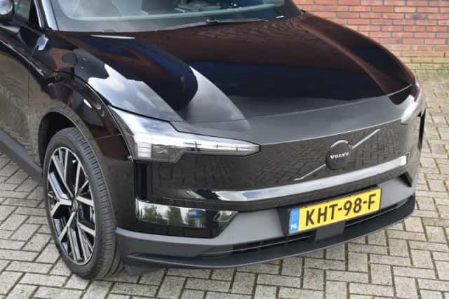 Volvo EX30 (2026) thumbnail 2
