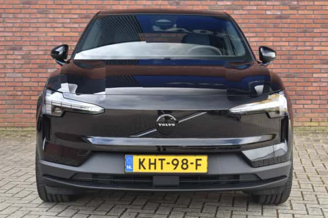 Volvo EX30 (2026) thumbnail 4