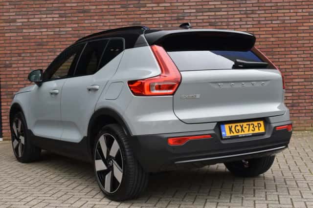 Volvo EX40 (2026) thumbnail 2