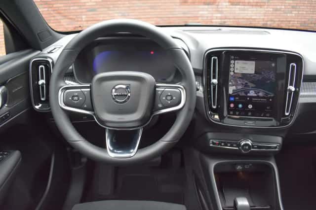 Volvo EX40 (2026) thumbnail 5