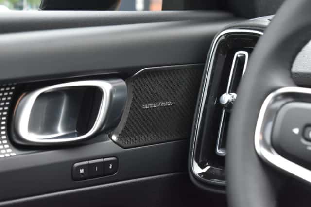 Volvo EX40 (2026) thumbnail 6