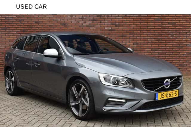 Volvo V60 (2016) thumbnail 1