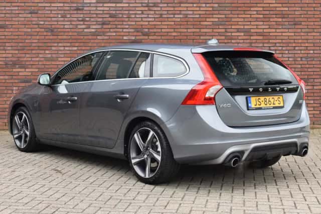 Volvo V60 (2016) thumbnail 4