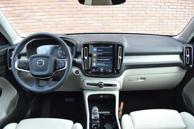 Volvo XC40 (2022) thumbnail 6