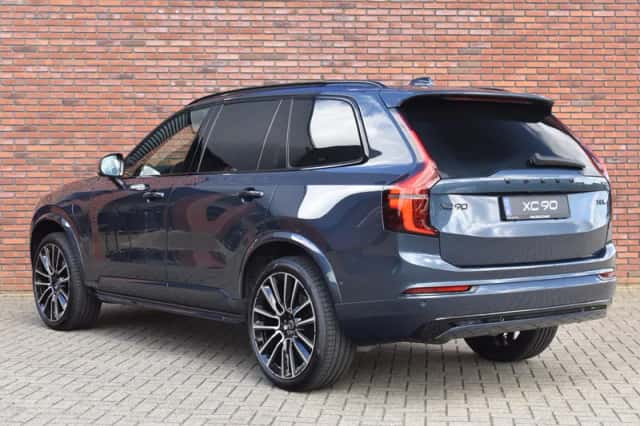 Volvo XC90 (2026) thumbnail 2