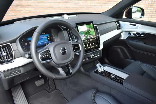 Volvo XC90 (2026) thumbnail 3