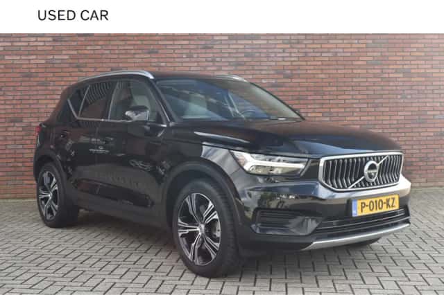 Volvo XC40 (2022) thumbnail 1