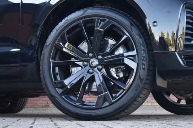 Volvo XC60 (2025) thumbnail 3