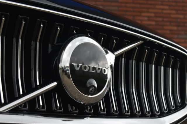 Volvo S60 (2024) thumbnail 4