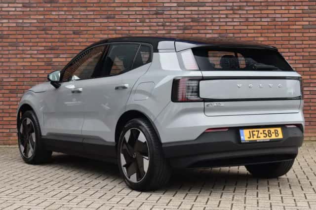 Volvo EX30 (2025) thumbnail 4