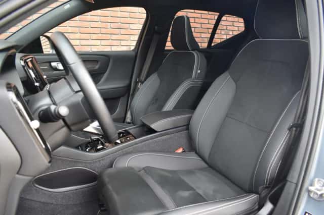 Volvo XC40 (2023) thumbnail 6