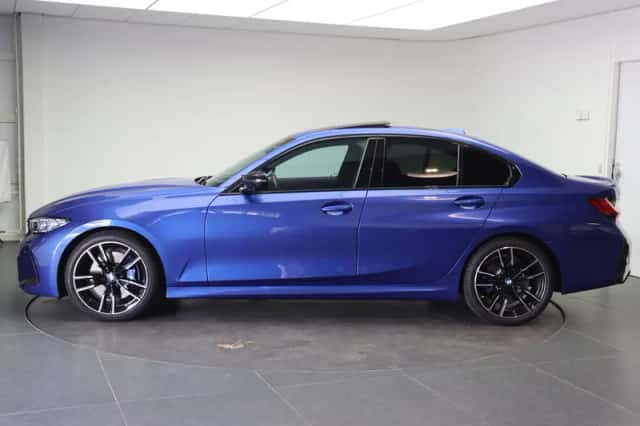 BMW 3-Serie (2024) thumbnail 2