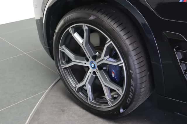 BMW X5 (2024) thumbnail 6